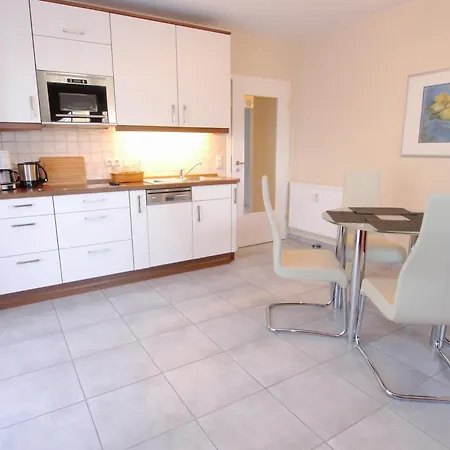 Apartment Strandstrasse 54a B 3 *